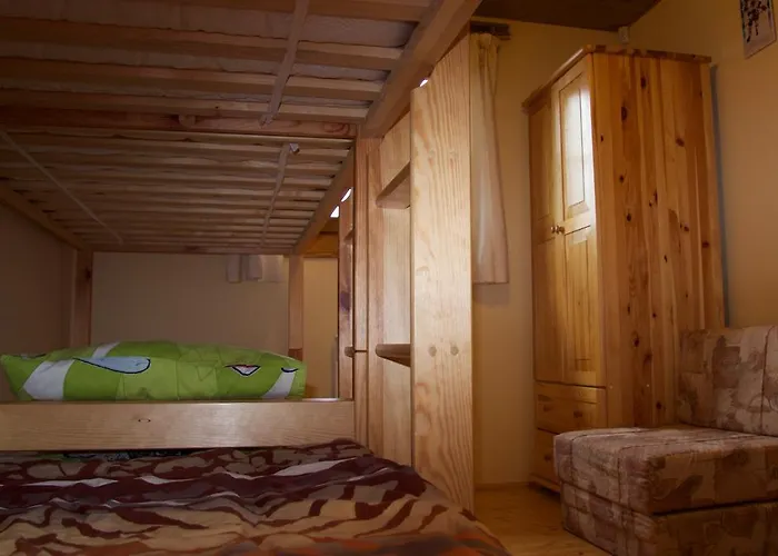 13 Komnata * Terhely